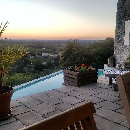 Saint-Pey-de-Castets Le Prieure Bed & Breakfast エクステリア 写真
