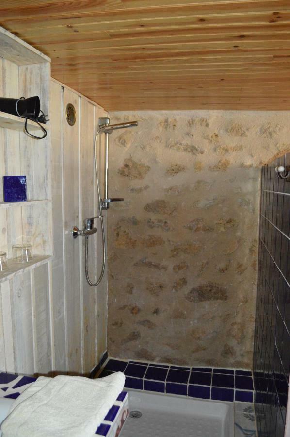 Saint-Pey-de-Castets Le Prieure Bed & Breakfast エクステリア 写真