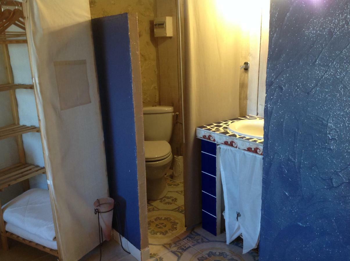 Saint-Pey-de-Castets Le Prieure Bed & Breakfast エクステリア 写真