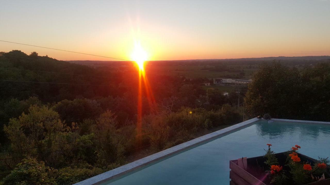 Saint-Pey-de-Castets Le Prieure Bed & Breakfast エクステリア 写真
