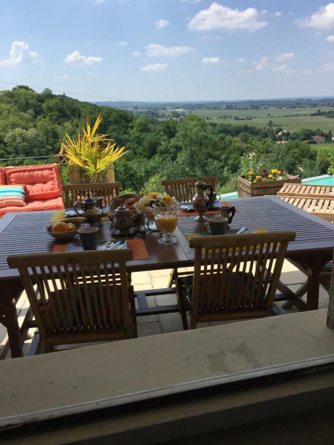 Saint-Pey-de-Castets Le Prieure Bed & Breakfast エクステリア 写真
